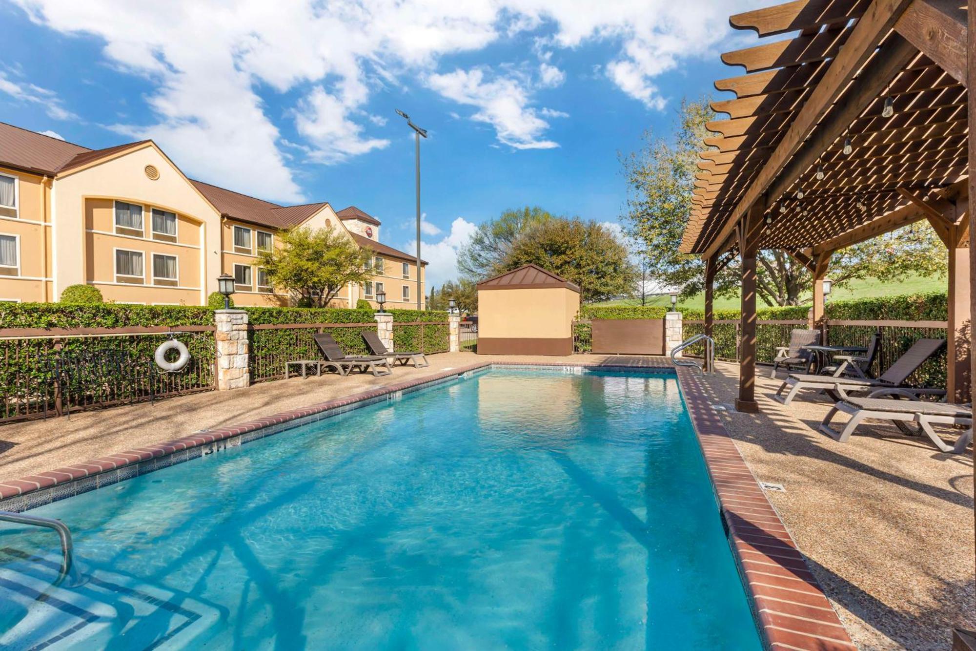 Best Western Plus Lewisville Flower Mound Εξωτερικό φωτογραφία