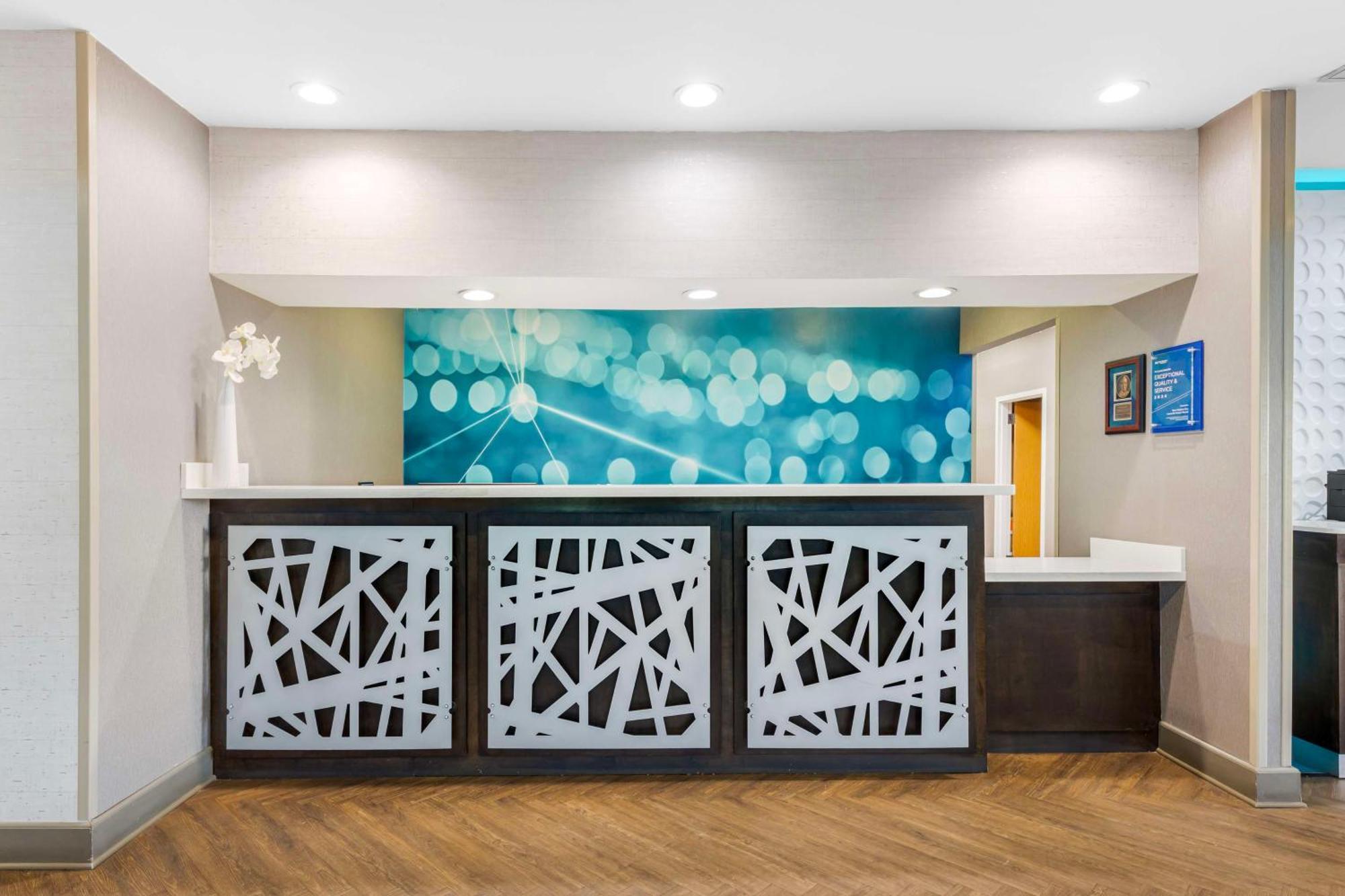 Best Western Plus Lewisville Flower Mound Εξωτερικό φωτογραφία